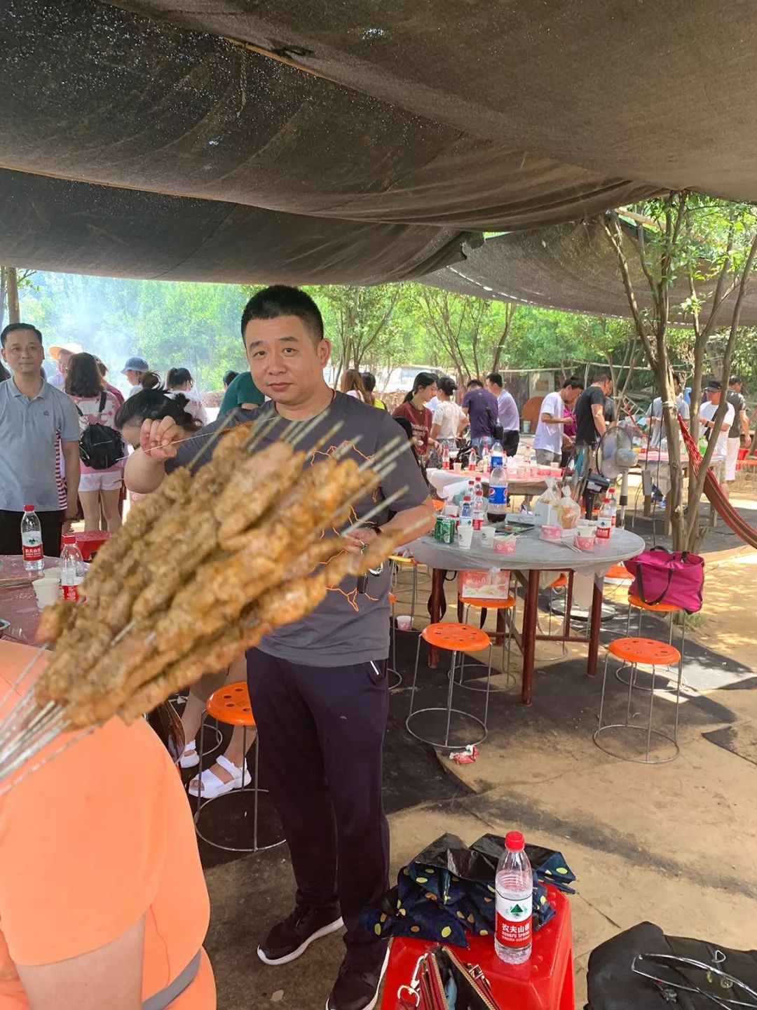 巨精團(tuán)建 | 打卡后官湖濕地公園，頂住高溫出來(lái)燒烤的都是真愛(ài)呀~