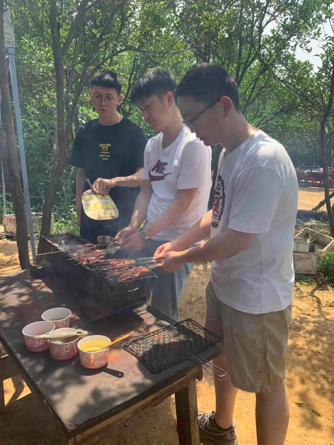 巨精團(tuán)建 | 打卡后官湖濕地公園，頂住高溫出來(lái)燒烤的都是真愛(ài)呀~